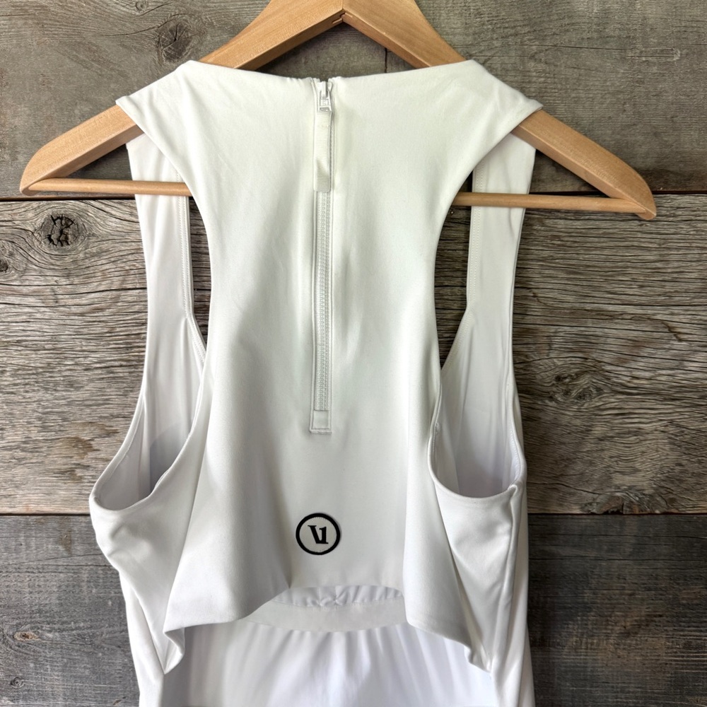 Vuori Womens Set Dress XL White Tennis Prep Pickleball Shorts Cutout Stretch Mod - Picture 10 of 15